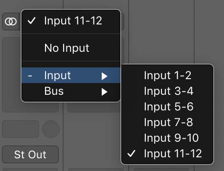 Loopback 録音用に iD14 Input 11–12 を選択した DAW 入力メニュー